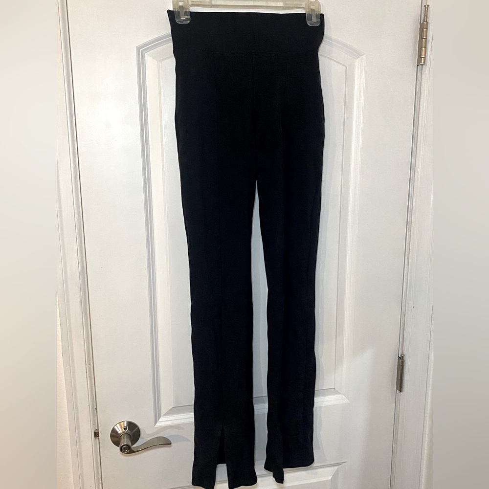 Abercrombie and Fitch black size small front split hem pants